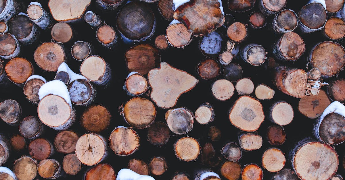 Does Skywrath Mage Ulti stack? - Brown and Black Wood Logs