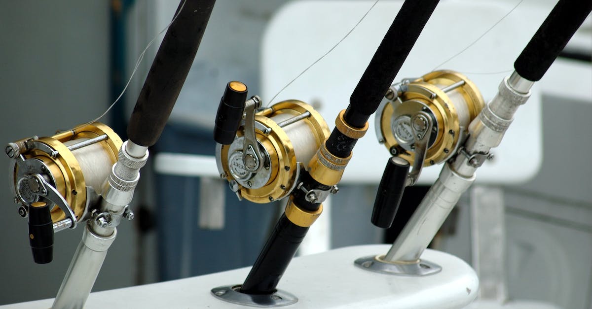Does the Angler NPC have spawn requirements? - 3 Lined Brass and Black Fishing Reel
