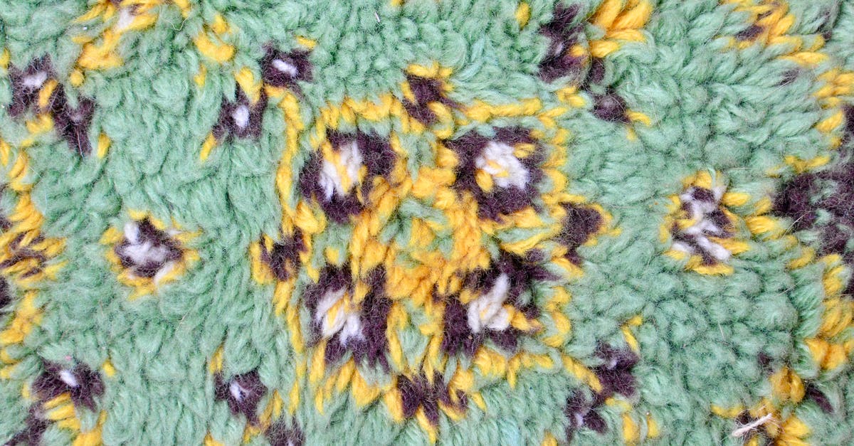 Dota 2 Green Line for Obs and skill or Yellow Line for spawn box not showing - Top view of textured backdrop representing soft rug with bright symmetrical decor in daylight