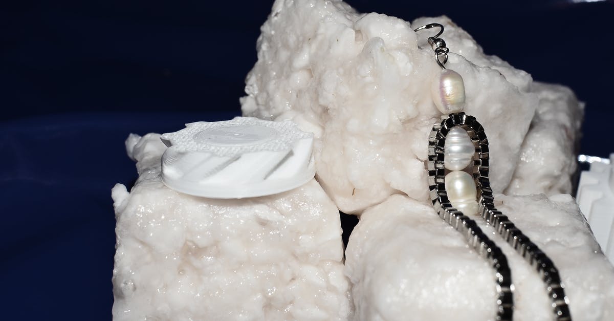 Ender Pearl Textures Not Showing - White earrings with pearl and metal chain