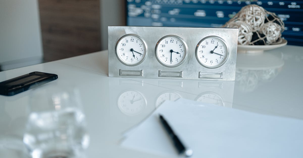 Error Hitch warning: 2636 msec frame time while launching COD4 Server on lan - White Analog Clocks on Gray Frame Error Hitch warning: 2636 msec frame time while launching COD4 Server on lan - White Analog Clocks on Gray Frame