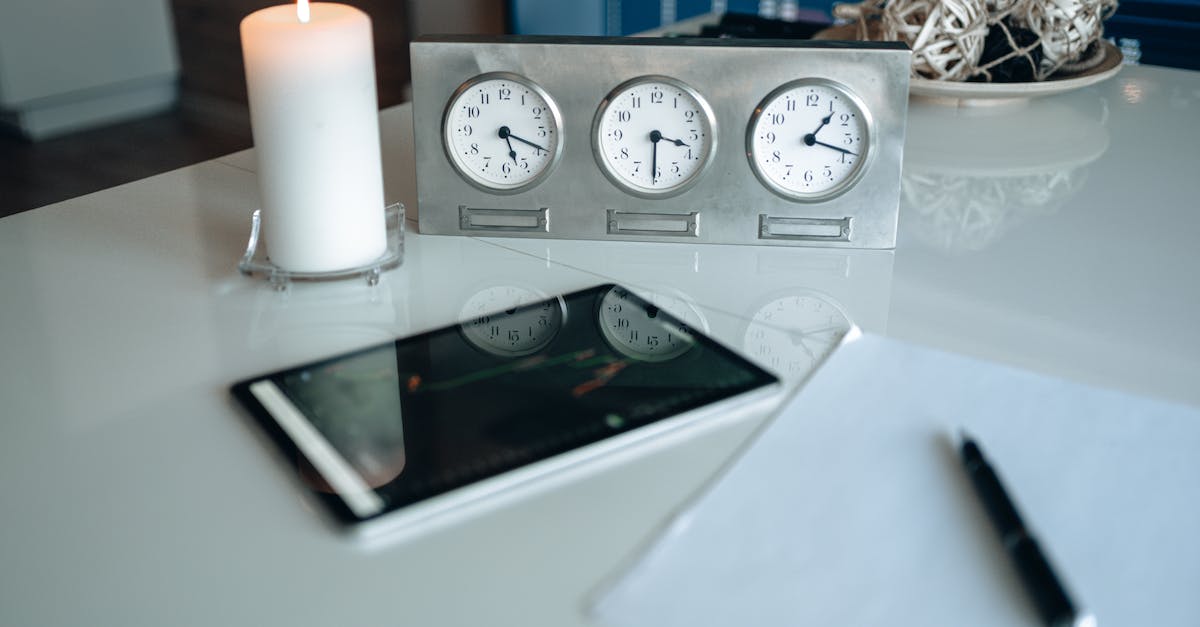 Error Hitch warning: 2636 msec frame time while launching COD4 Server on lan - White Analog Clocks on Gray Frame Error Hitch warning: 2636 msec frame time while launching COD4 Server on lan - White Analog Clocks on Gray Frame