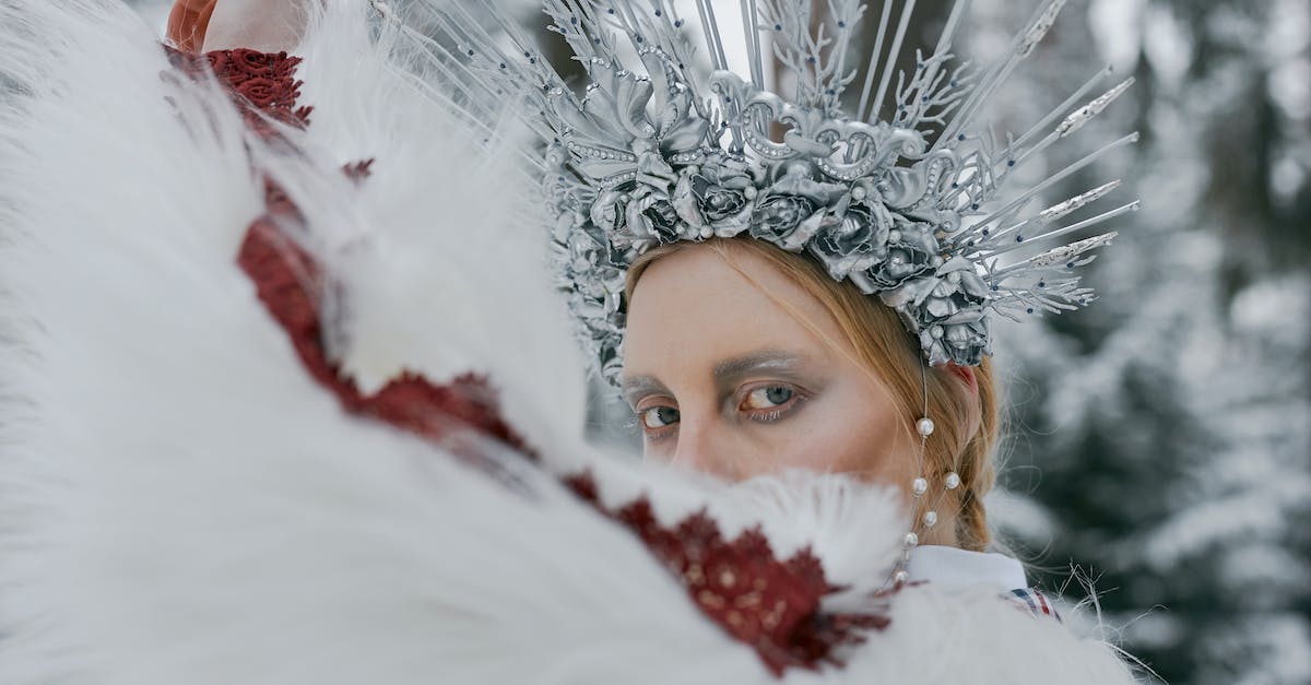 ESO Crown Riding Lessons, per character or per mount? - Woman in White and Red Floral Headdress ESO Crown Riding Lessons, per character or per mount? - Woman in White and Red Floral Headdress