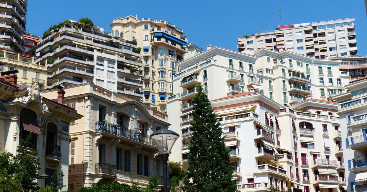 Fallout 4 is there a hight limit for buildings in settlements [duplicate] - Low Angle Photography of High-rise Buildings