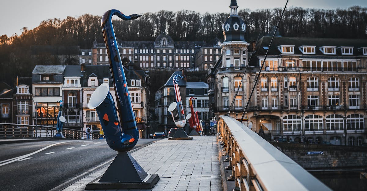 Far Cry 4 installation stuck on PS3 (CD version) - People Walking on Sidewalk Near Blue and Yellow Cable Cars