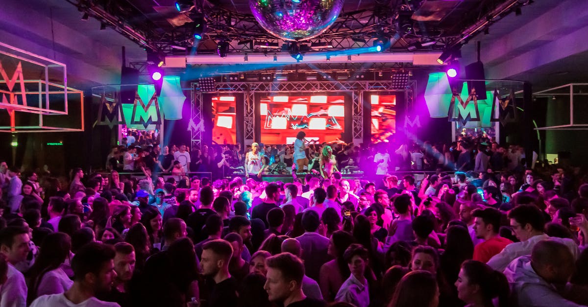 FIFA 17 performance issue with sound - People Inside A Club FIFA 17 performance issue with sound - People Inside A Club