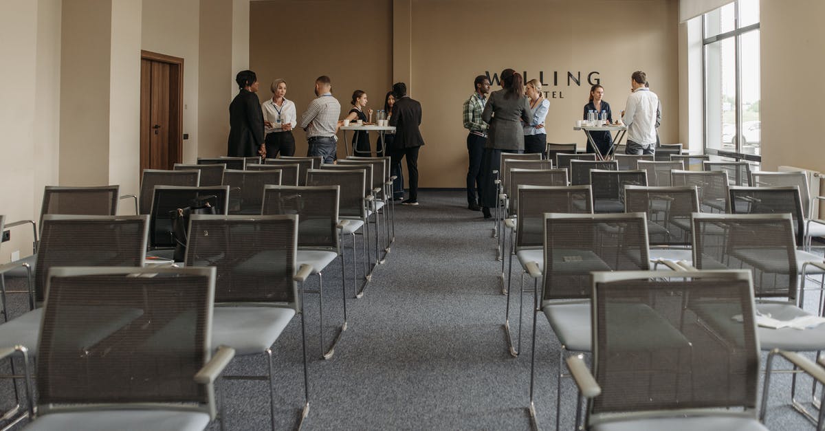 Function not looping [mcfunction] - Group of People Standing and Talking in a Room