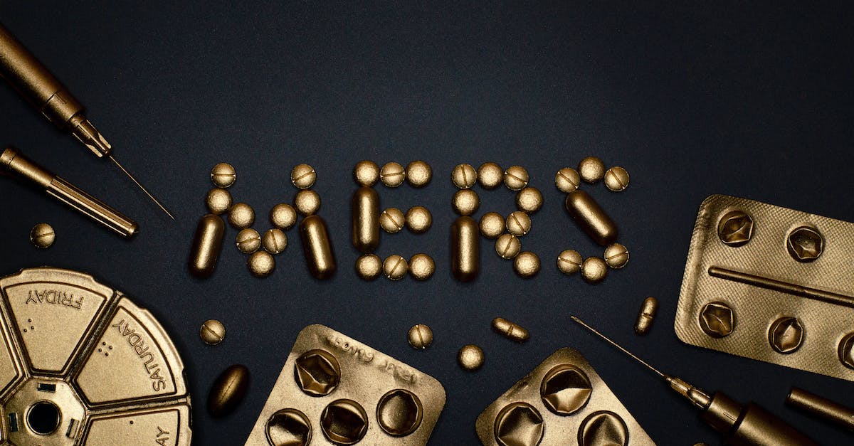 Gold packs on of Fifa 14 - Empty Blister Packs and a Pill Box