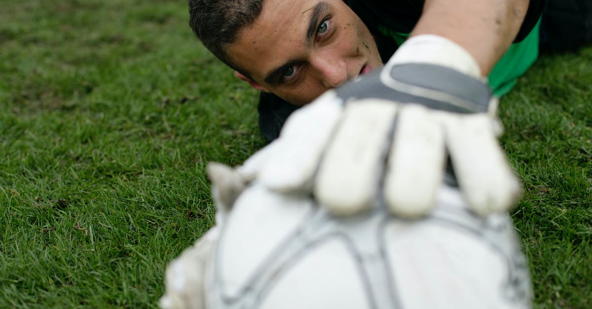 GTA 5 cannot save game - Man in Black Shirt Lying on Green Grass Field