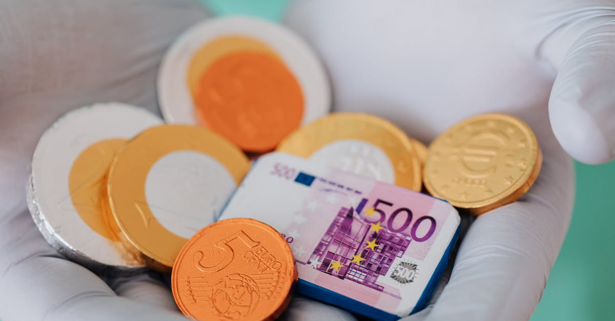 GTA 5 save help - Anonymous doctor showing money wearing gloves