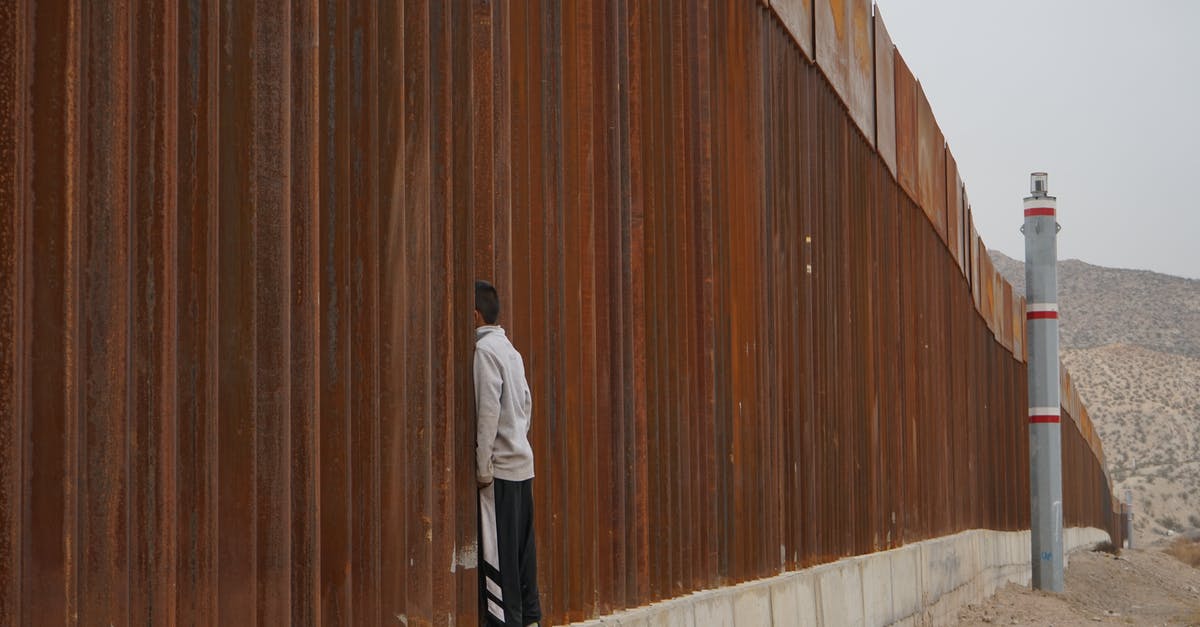 GTA V Missions (issue?) - Man Standing on Fence GTA V Missions (issue?) - Man Standing on Fence
