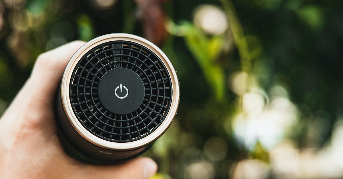 Have Elite Dangerous use Stereo instead of Hands-Free? - Person with portable speaker in nature Have Elite Dangerous use Stereo instead of Hands-Free? - Person with portable speaker in nature