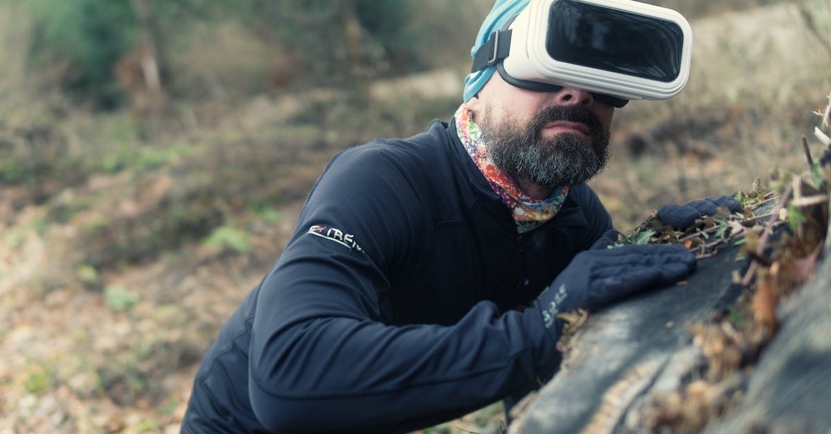 Have the Skull Woods Dungeon's wallmasters been made easier on Virtual Console? - Man in Black Sweatshirt With Vr Have the Skull Woods Dungeon's wallmasters been made easier on Virtual Console? - Man in Black Sweatshirt With Vr