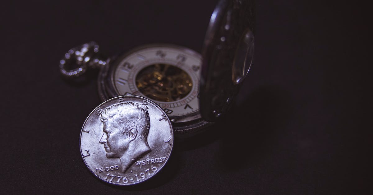 Hitman: Blood Money "you better watch out ..." Dropping bug - Round Silver-colored Liberty Coin