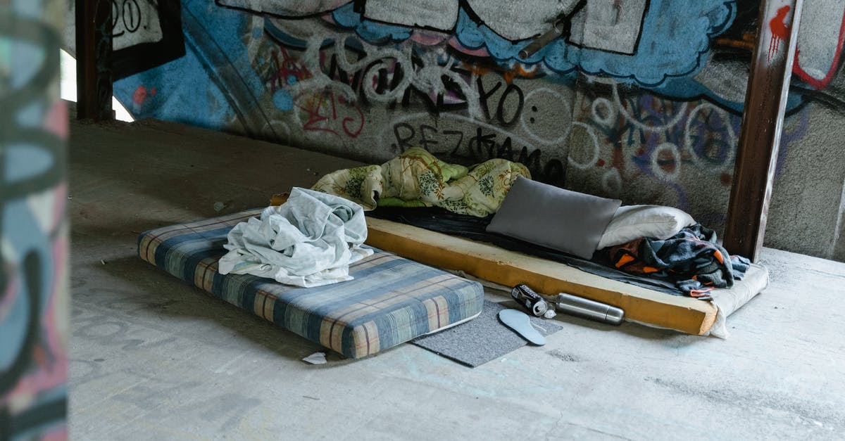 Hotel room key (data tag) trouble [duplicate] - Black and Silver Scissors on White Textile