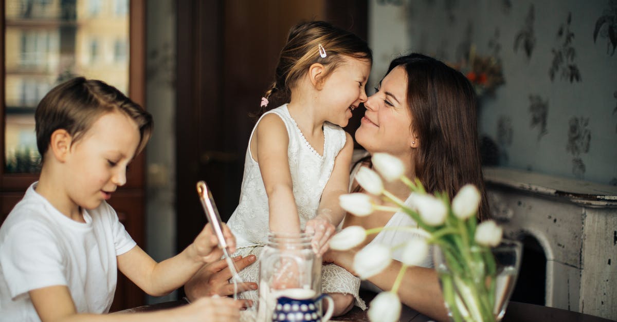 How a Genius Sim can make money at home while having Fun? - Photo of Woman Playing With Her Children How a Genius Sim can make money at home while having Fun? - Photo of Woman Playing With Her Children