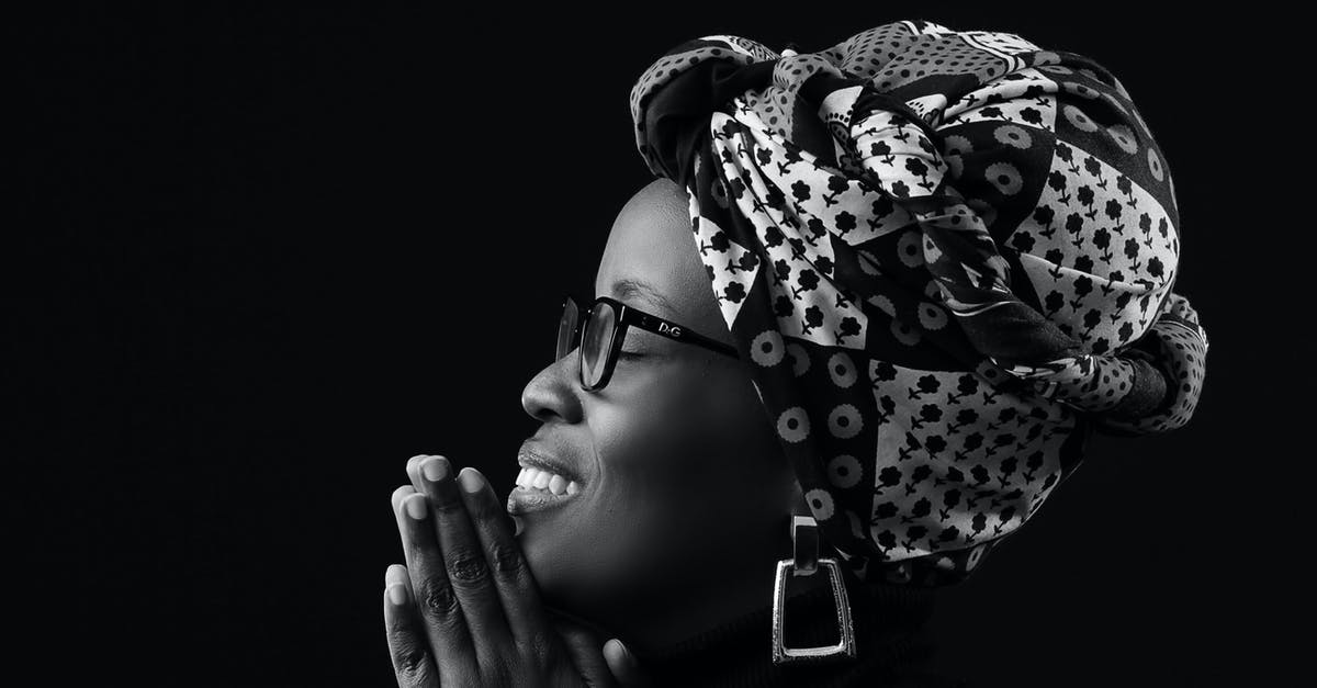 How can I change the default profile in Razer Synapse? - Profile Portrait of a Smiling Woman Wearing Turban 