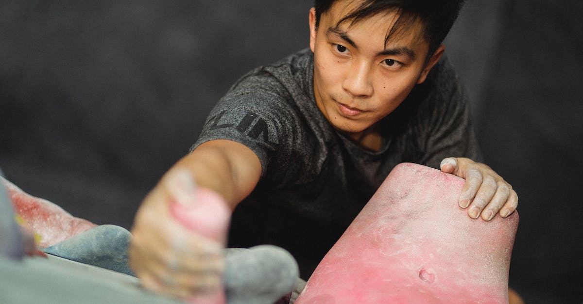 How can I determine what the stats of ascended armor will be? - Young Asian guy ascending on climber wall in gym How can I determine what the stats of ascended armor will be? - Young Asian guy ascending on climber wall in gym