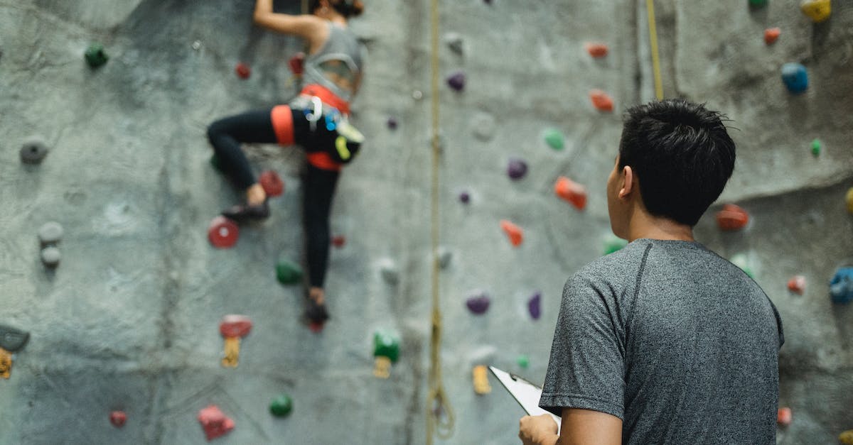 How can I determine what the stats of ascended armor will be? - Anonymous male trainer controlling female climber ascending wall How can I determine what the stats of ascended armor will be? - Anonymous male trainer controlling female climber ascending wall