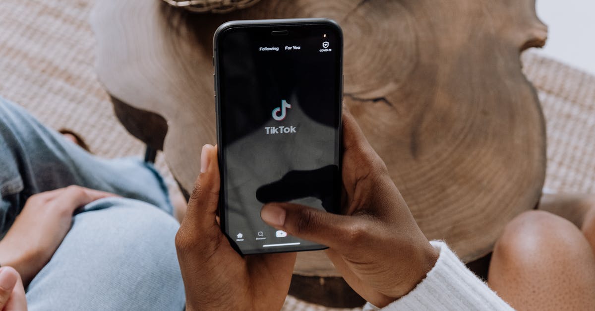 How can I log in with my Pokemon go account on two devices? - Person Holding Black Android Smartphone How can I log in with my Pokemon go account on two devices? - Person Holding Black Android Smartphone