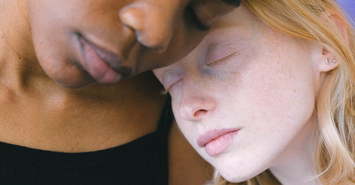 How can I make heads in minecraft have specific players skins? - Heads of Interracial Women Leaning on Each Other How can I make heads in minecraft have specific players skins? - Heads of Interracial Women Leaning on Each Other