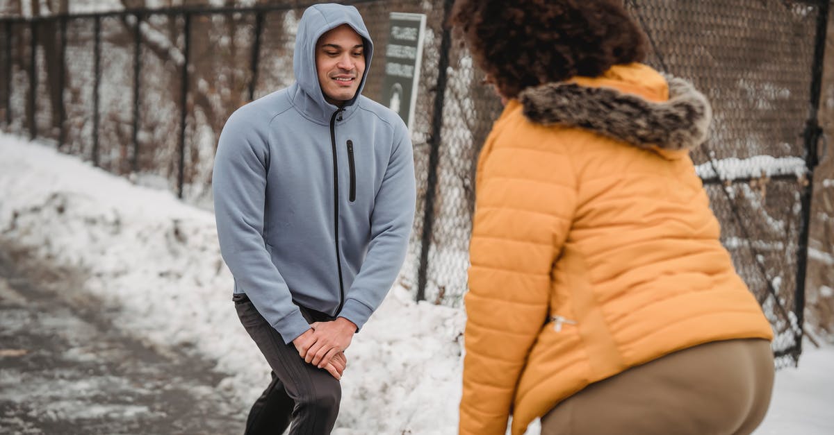 How can I make Karliah leave the Snow Veil Sanctum and show up at the Ragged Flagon? [duplicate] - Professional trainer showing anonymous overweight woman exercises while training together in snowy park