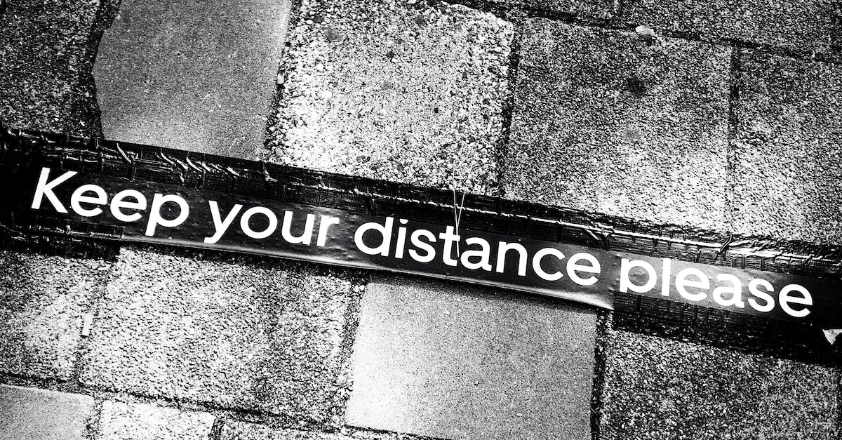 How can I receive a success output signal from command block on a fill clock? - Inscription on concrete floor in street