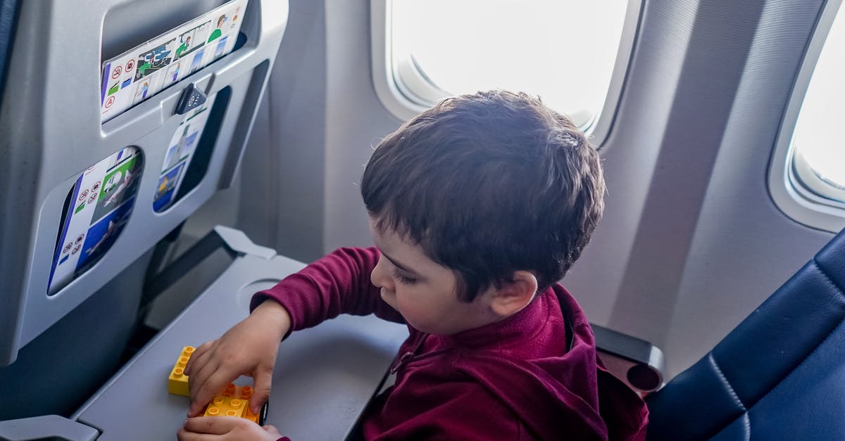 How can I stop the game from pausing when the window doesn't have focus? - Boy playing with toy on plane