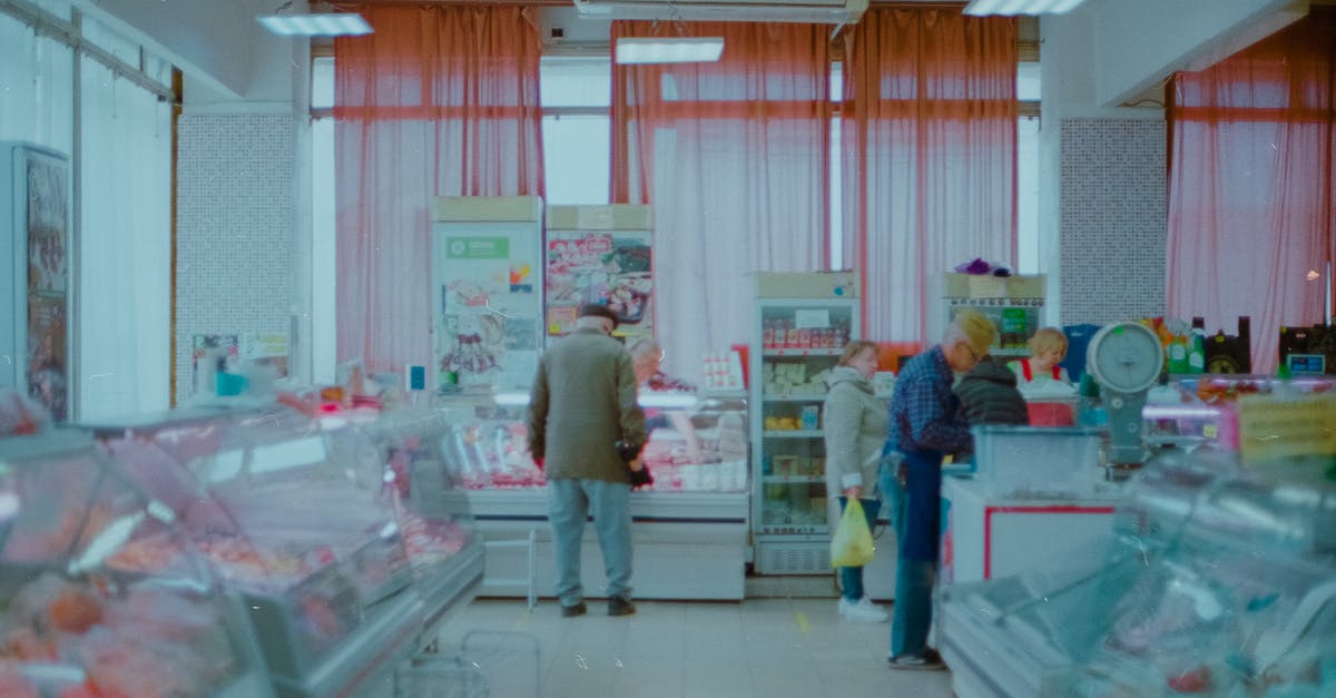 How do I counter-knife an enemy? - Small Group of People Doing Shopping in Local Store How do I counter-knife an enemy? - Small Group of People Doing Shopping in Local Store