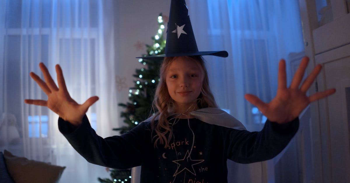 How do I defeat Xiatol when playing as a wizard? -  Cute Girl Wearing a Wizard Hat