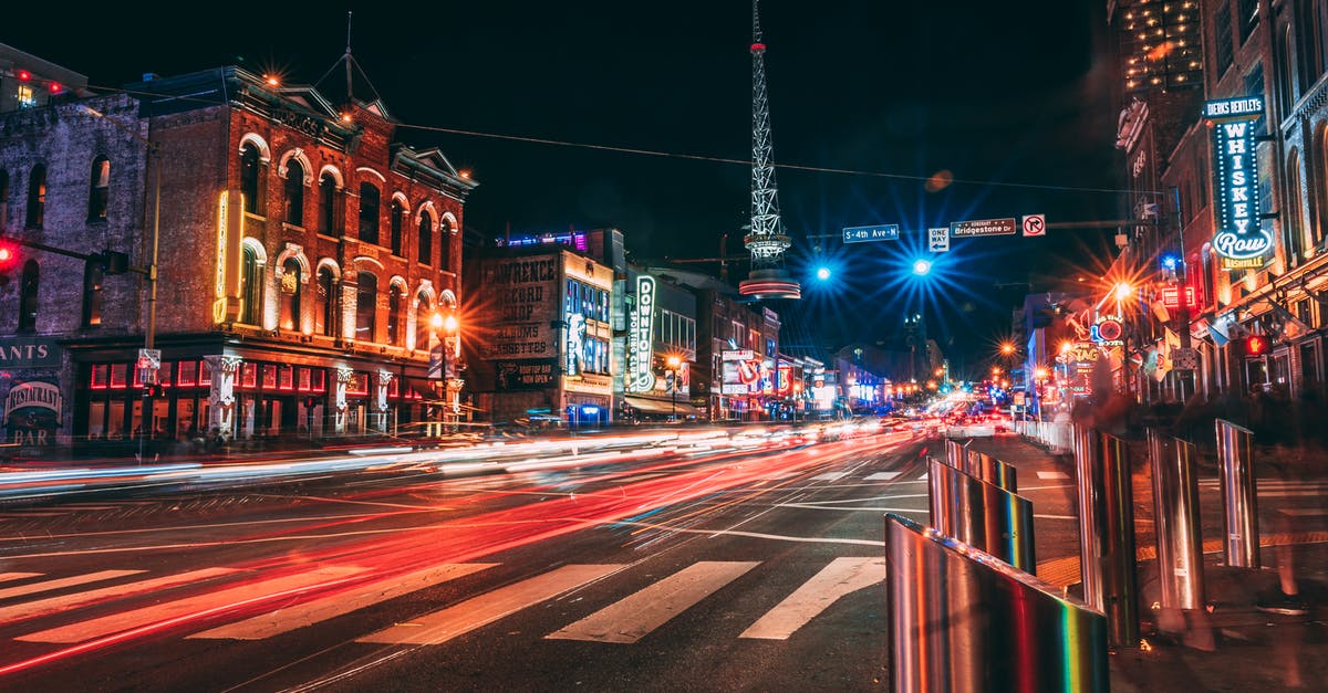 How do I disable the dynamic contrast (aka auto exposure)? - Traffic on city street at night How do I disable the dynamic contrast (aka auto exposure)? - Traffic on city street at night