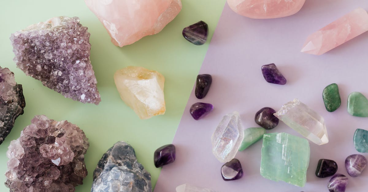 How do I earn gems in Clash of Clans? - Close-Up Photo Of Assorted Crystals