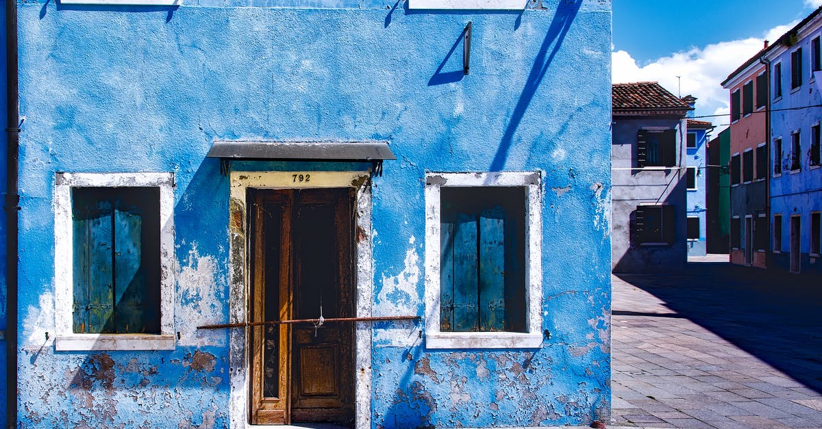 How do I exit TERA? - Blue Concrete 2-storey House How do I exit TERA? - Blue Concrete 2-storey House