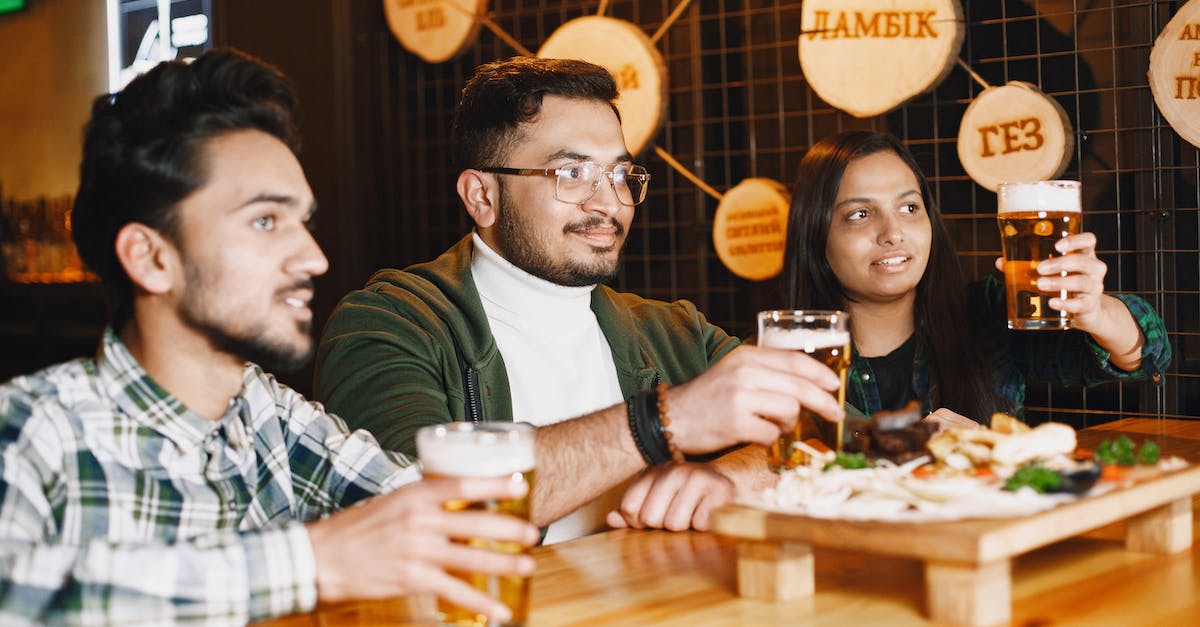 How do I find out my VRAM? - Friends Sitting in Bar Drinking Beer How do I find out my VRAM? - Friends Sitting in Bar Drinking Beer