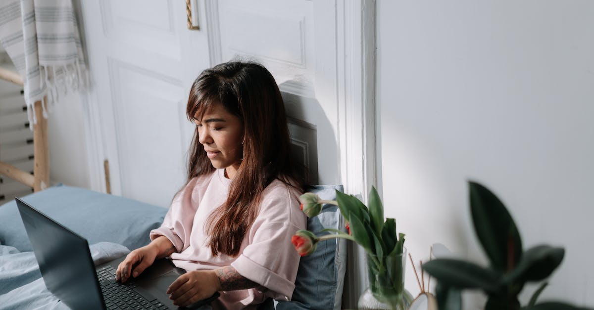 How do I force-skip Unsafe Working Conditions? - Dwarf girl sitting in bed and typing on laptop How do I force-skip Unsafe Working Conditions? - Dwarf girl sitting in bed and typing on laptop