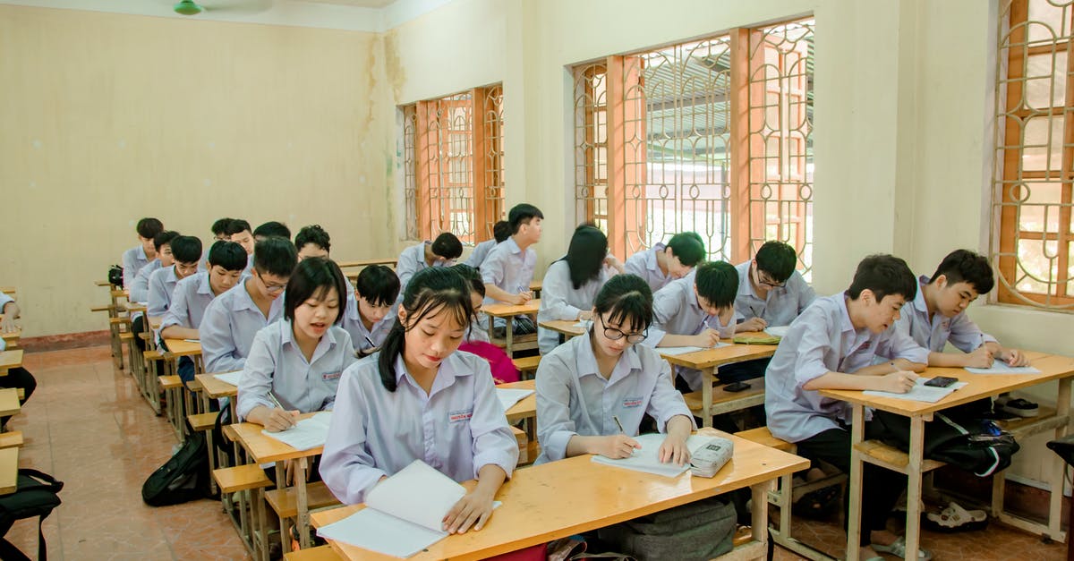 How do I get 2 desks in PewDiePie tuber simulators - Students Sitting in the Classroom