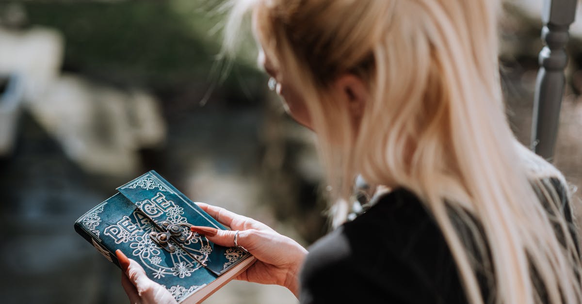 How do I get back to the tavern after being asked to investigate the Cult of Akbaa? - Soothsayer with magic notebook with runic character peace