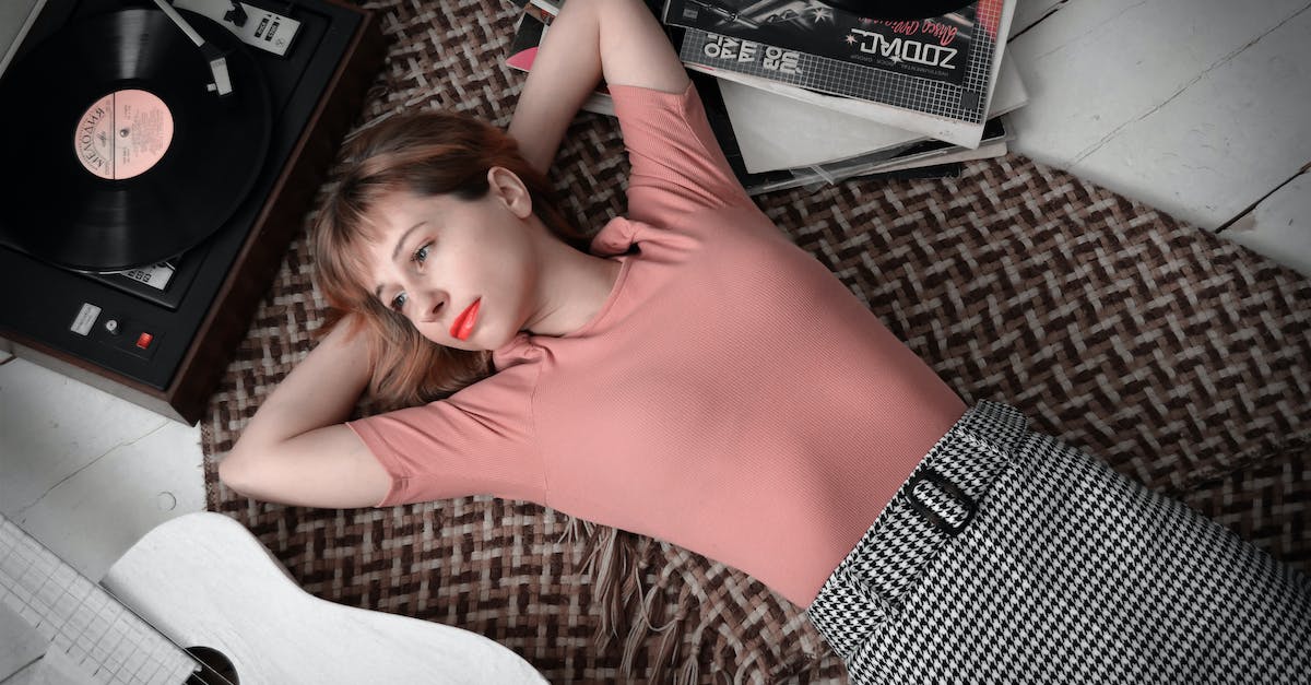 How do I get minecraft heads from a specific player skin? - Dreamy woman lying on floor near vinyl record player How do I get minecraft heads from a specific player skin? - Dreamy woman lying on floor near vinyl record player