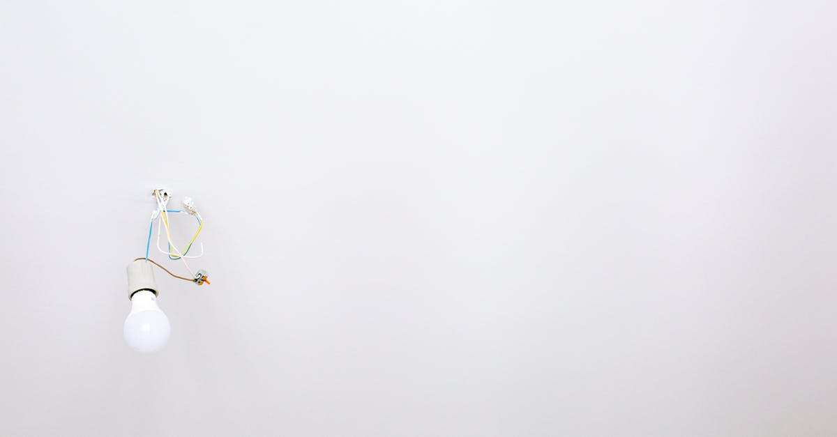 How do I get rid of hanging wires in fallout 4 - Light Bulb Hanging