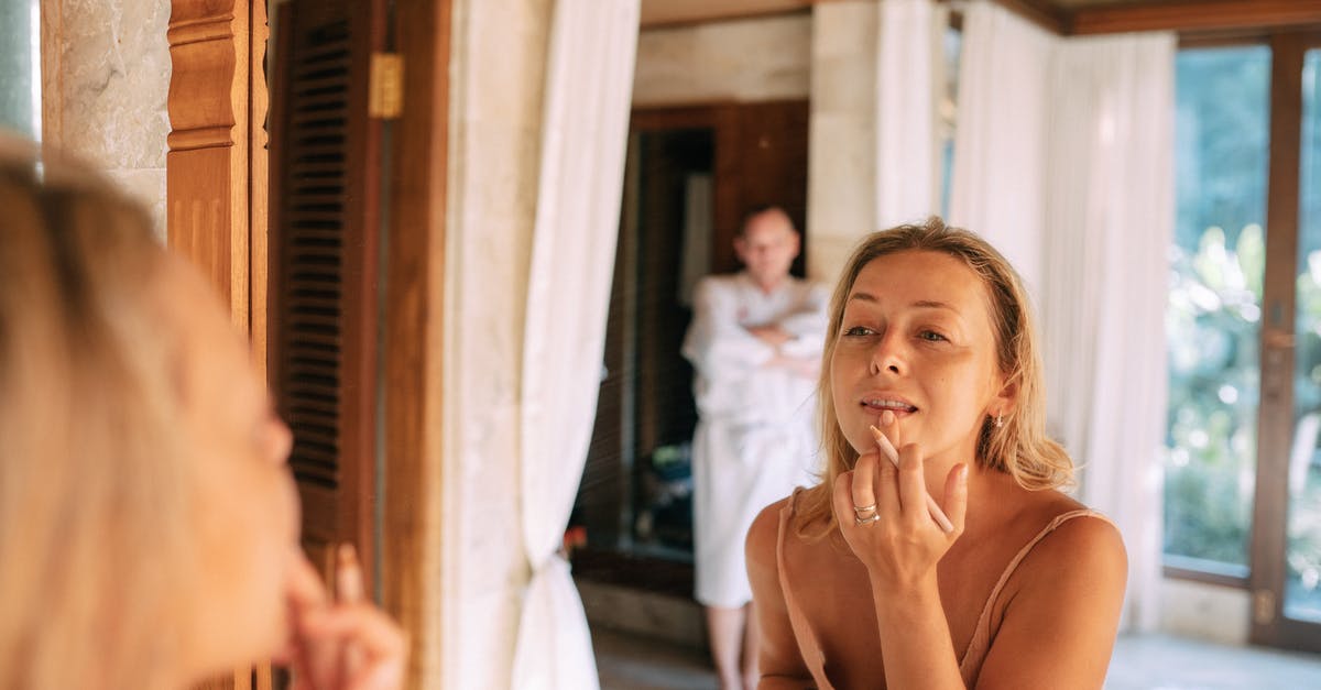 How do I get the plane? - Woman Getting Ready and Doing Her Makeup How do I get the plane? - Woman Getting Ready and Doing Her Makeup