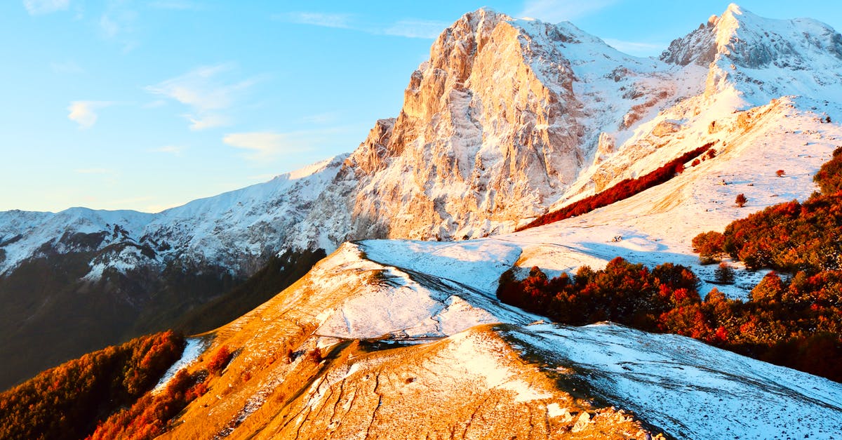 How do I get to the loot in Earthen Peak poison pool? - Brown and White Mountains Under Blue Sky How do I get to the loot in Earthen Peak poison pool? - Brown and White Mountains Under Blue Sky