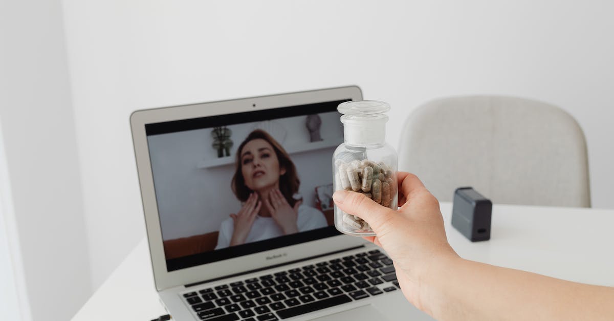 How do I install the .jar mod called Forge for Minecraft 1.7.10? [duplicate] - Person on a Video Call