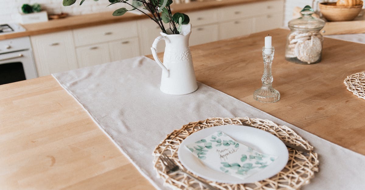 How do I leave the Knife & Candle? - White Flower Base