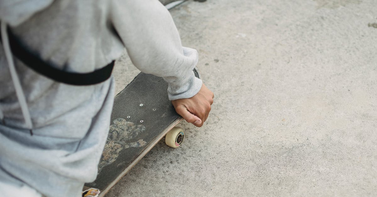 How do I move only part of the items at a time? - Crop skater sitting on skateboard