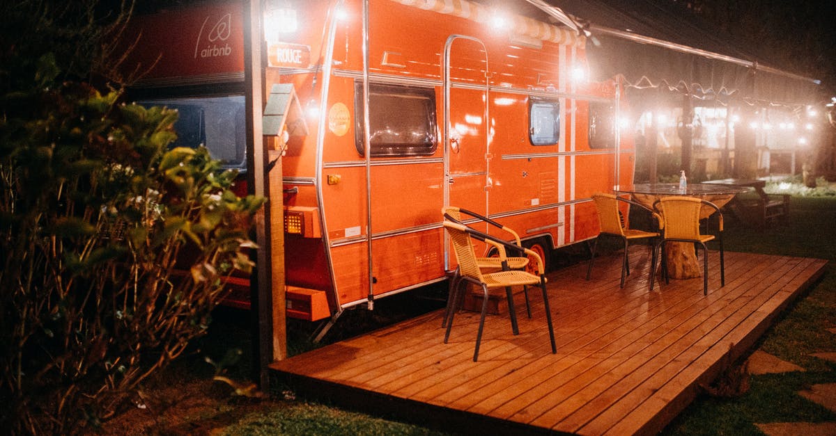 How do I reach the car park platform (Pennsylvania Plaza)? - Orange trailer with streetlights and table How do I reach the car park platform (Pennsylvania Plaza)? - Orange trailer with streetlights and table