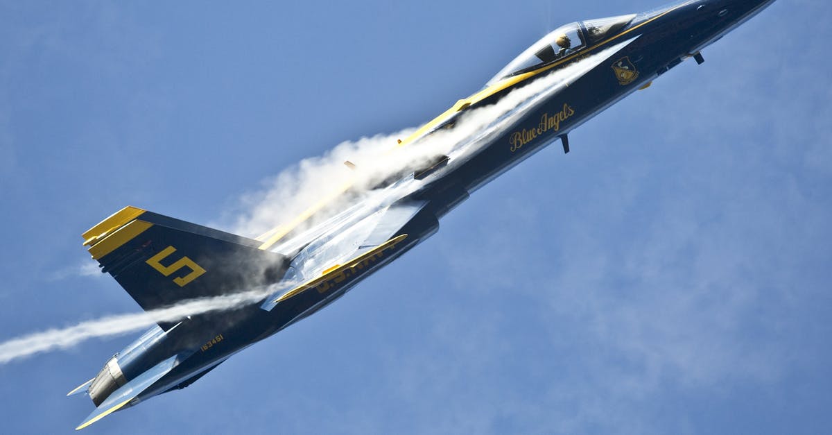 How do I show what team I am on in Minecraft? - Blue and Yellow Jet Plane Elevating