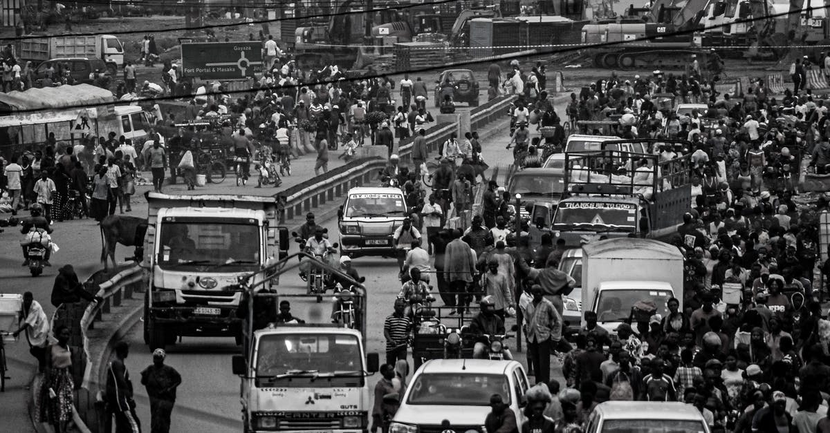 How do I stop a rush as the British in AoE 3 - Crowd and cars on road in city How do I stop a rush as the British in AoE 3 - Crowd and cars on road in city
