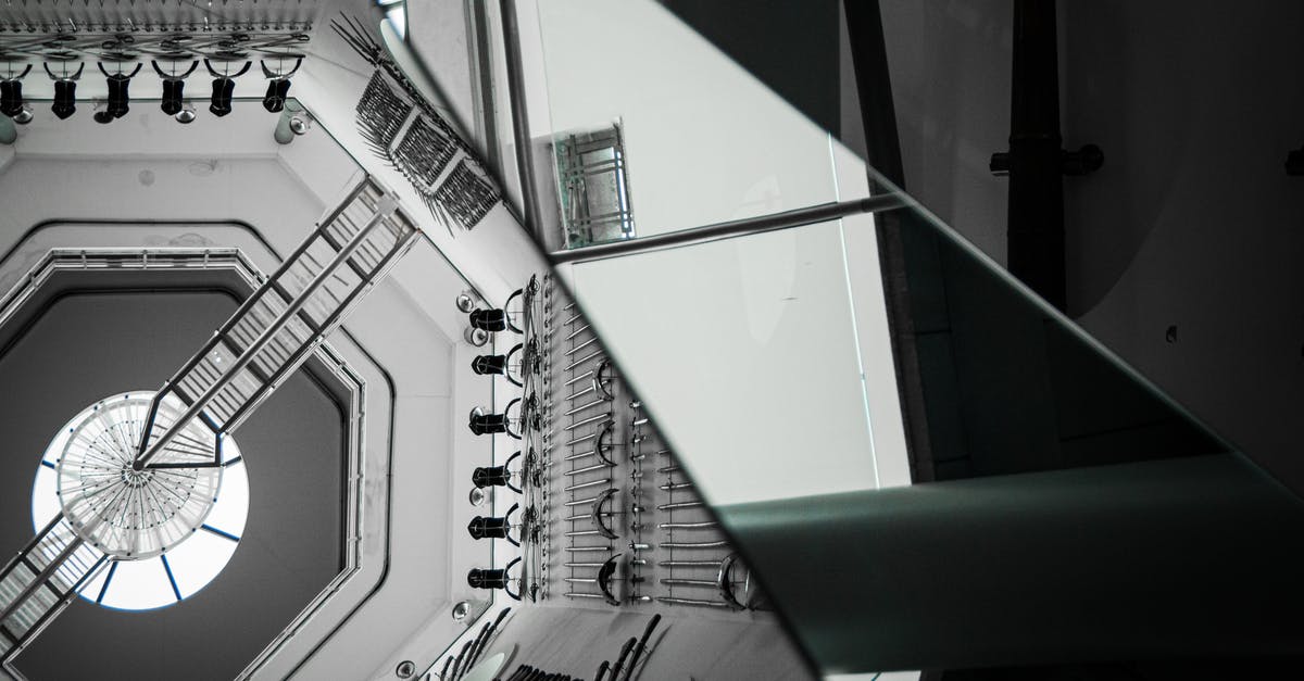 How do I stop my settlers stealing my weapons and armour? - Reflection of Armours and Weapons inside the Hall of Steel