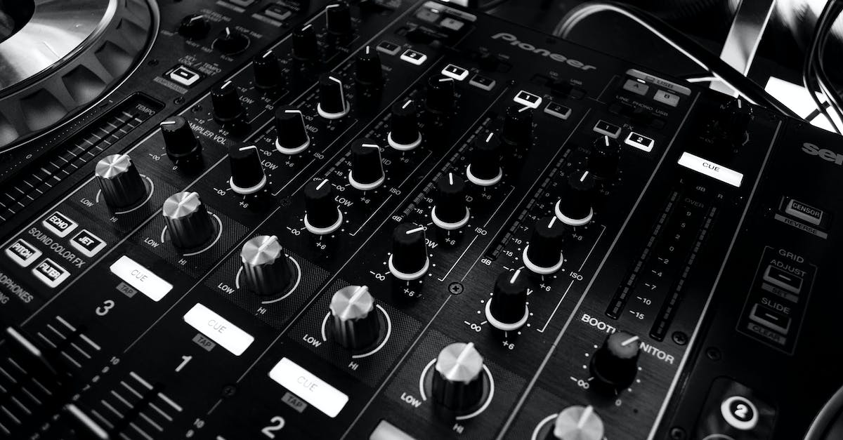 How do I turn on powered rails? - Black and Silver Mixing Board