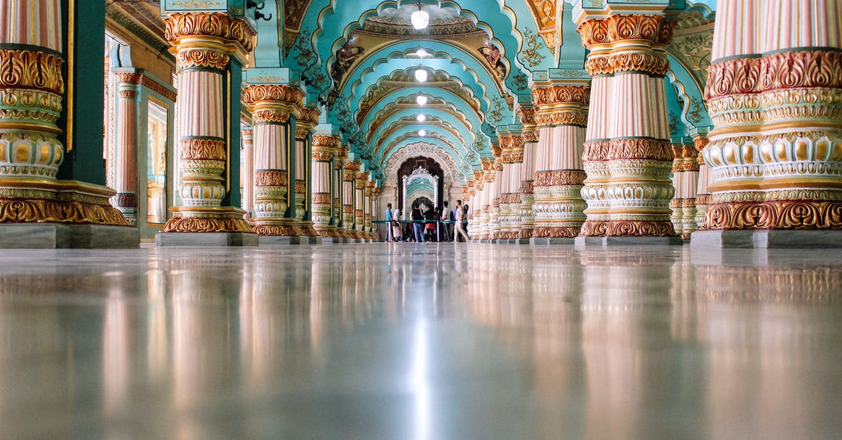 How do I uninstall the Royal Pack? - Ornamental turquoise archway in magnificent Indian palace